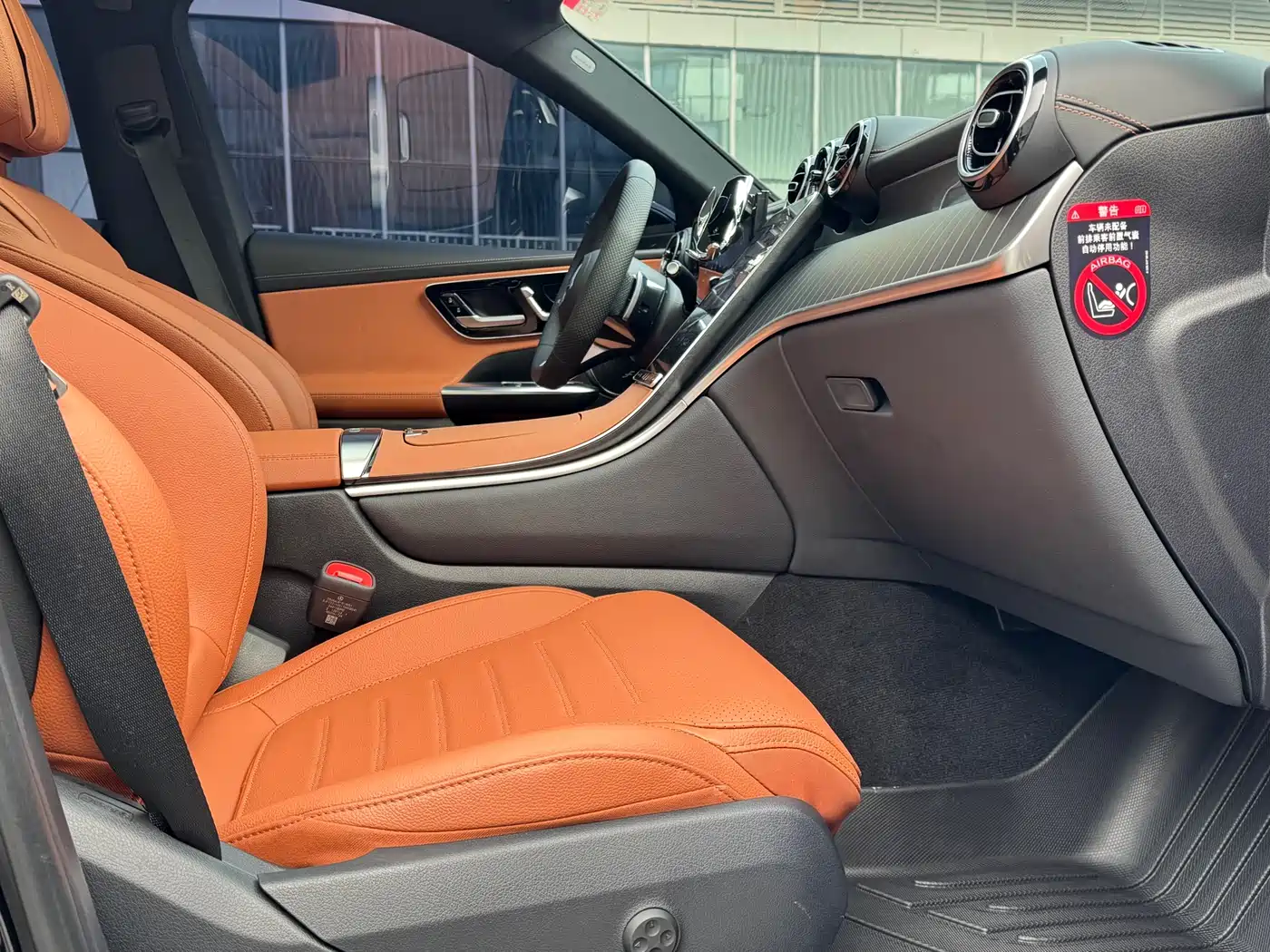 Mercedes-Benz GLC 2023 GLC 260 L 4MATIC Luxury 5-Seater фото 12