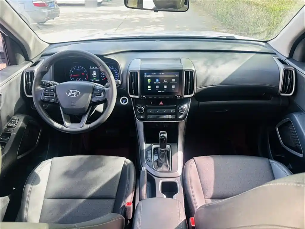 Hyundai Beijing Hyundai ix35 2019 2.0L Automatic 2WD Zhiyong·Smooth Enjoy China VI фото 15