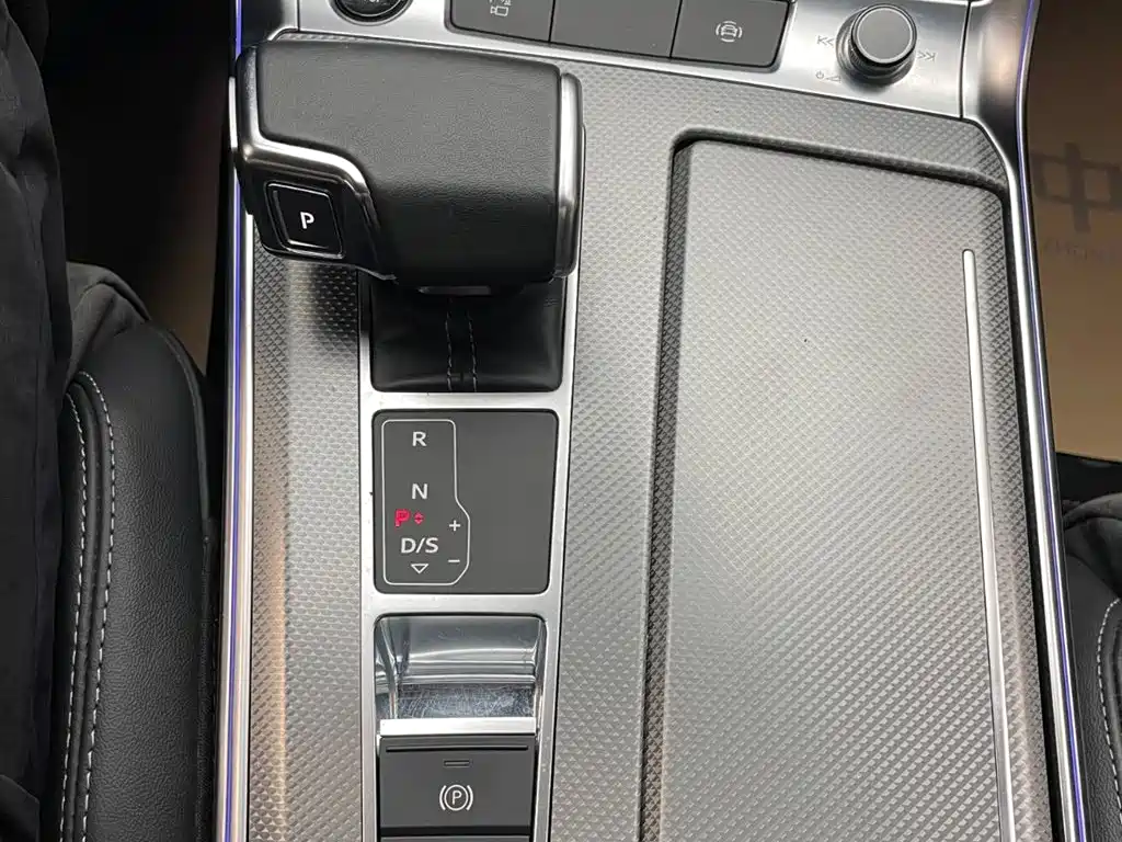 Audi A6L 2021 45 TFSI Premium Life Edition фото 13