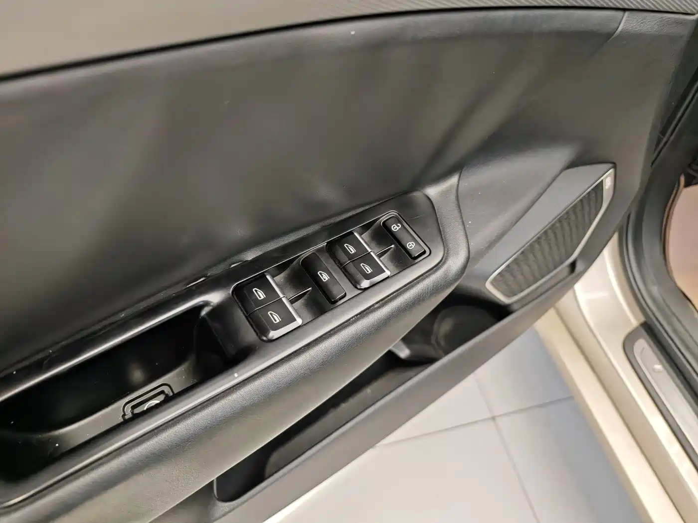 GEELY AUTOMOBILE EMGRAND GL