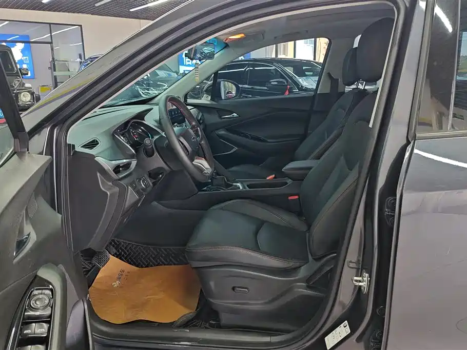 Chevrolet Volando 2020 Mild Hybrid Redline 530T Automatic Premium Edition (5+2 seater) фото 9