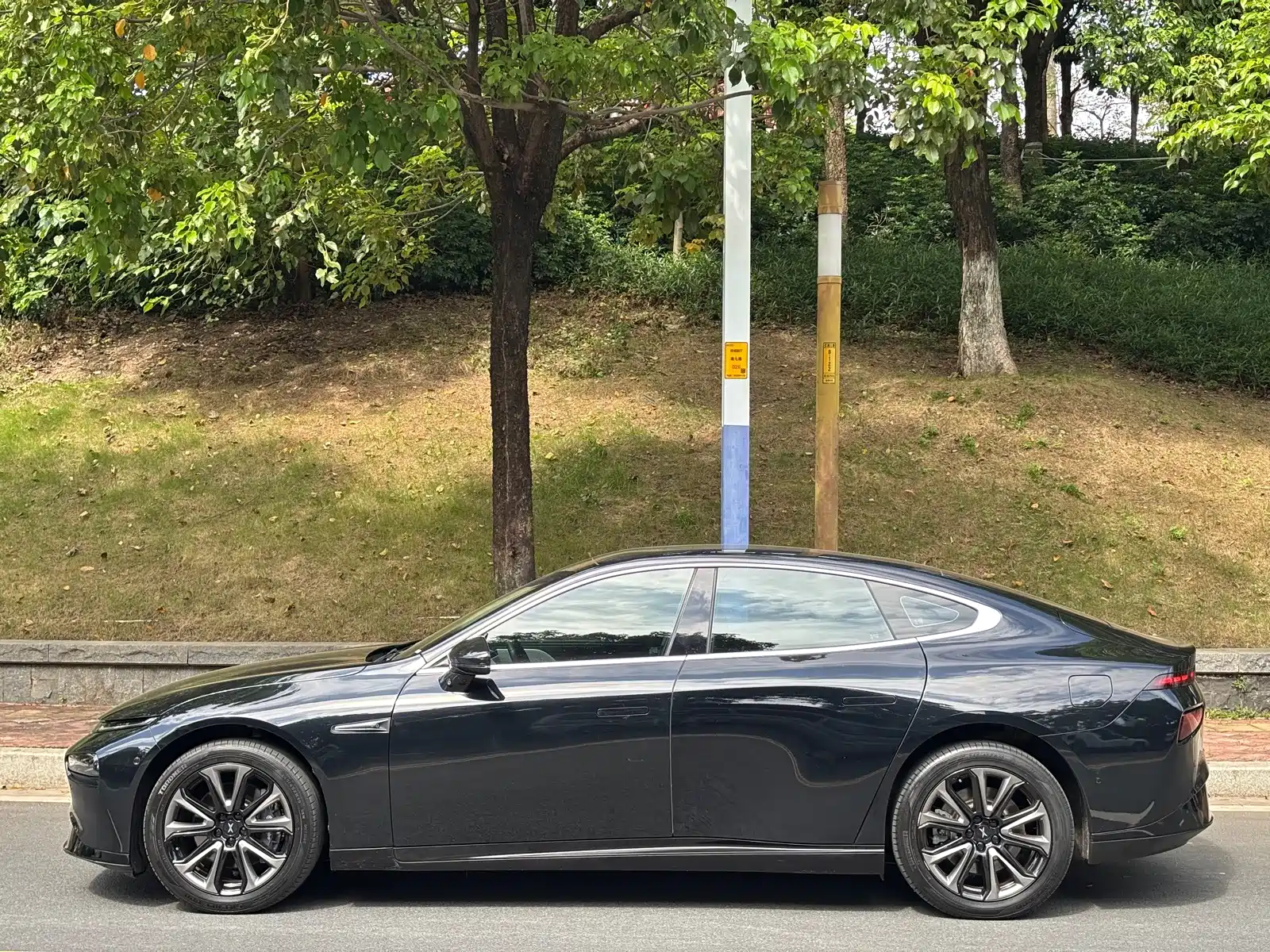 Фото 6 - XPeng P7
