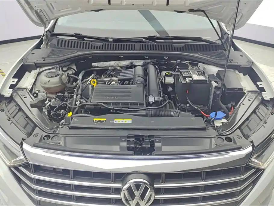 Volkswagen Sagitar 2022 280TSI DSG Surpassing Edition фото 10