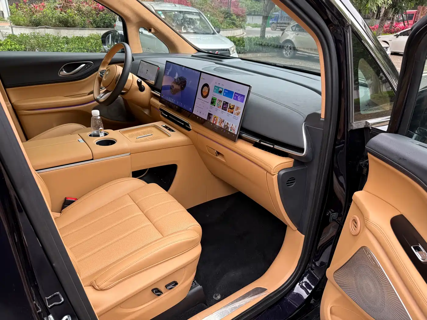 Voyah Auto Voyah Dreamer 2025 PHEV AWD Flagship Kunpeng Edition фото 22