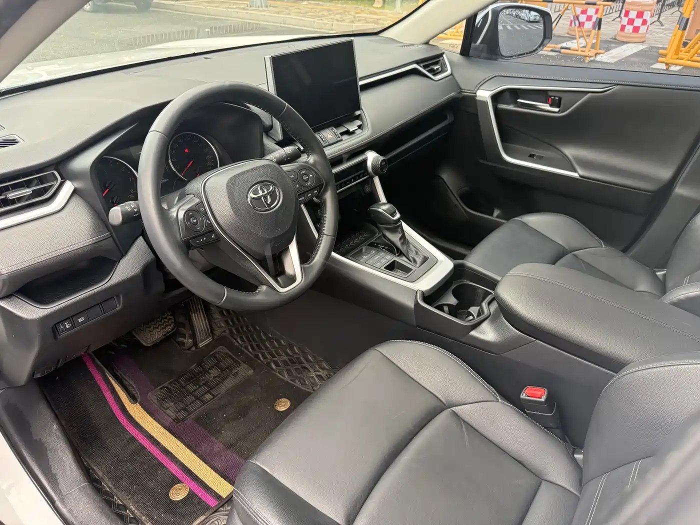 Toyota Wildlander 2022 2.0L CVT AWD Luxury Edition фото 8