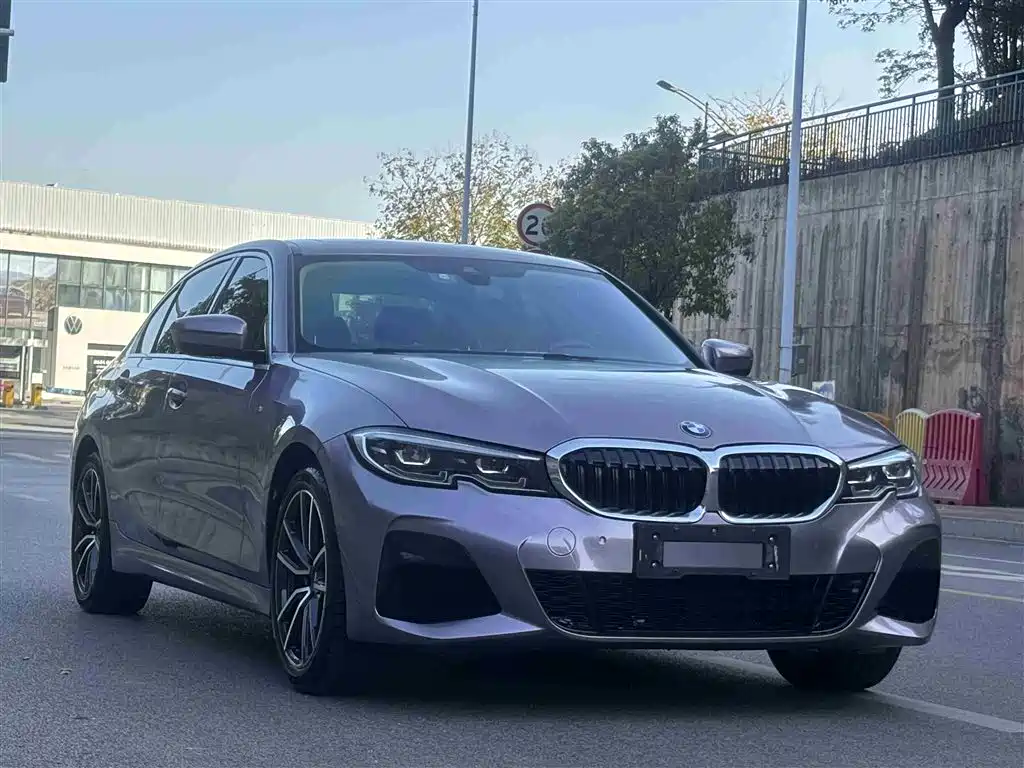 BMW 3 Series 2020 325Li M Sport Black Night Package