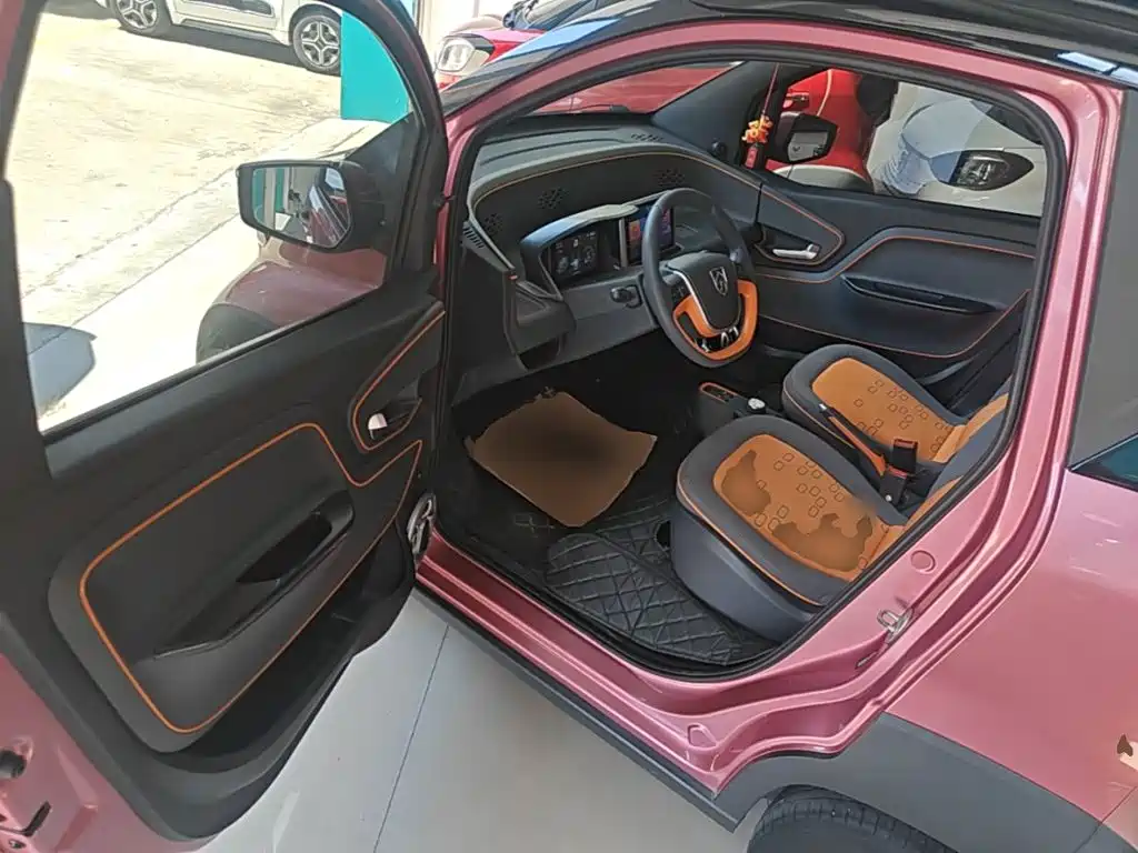 Фото 16 - Baojun E100