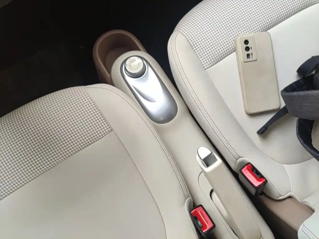 Wuling Motors Hongguang MINIEV 2026 2025 4-Door Advanced