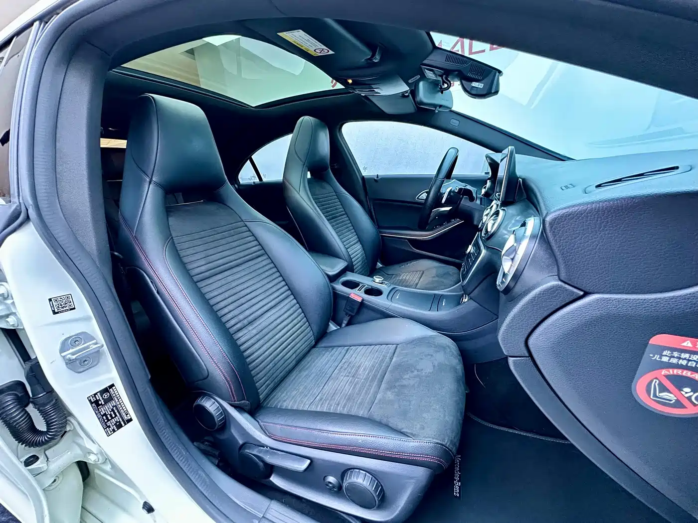 Mercedes-Benz CLA (Import) 2015 2015 CLA 220 4MATIC