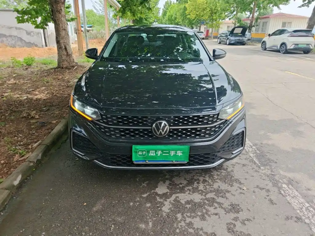 Photo 3 - Volkswagen Passat