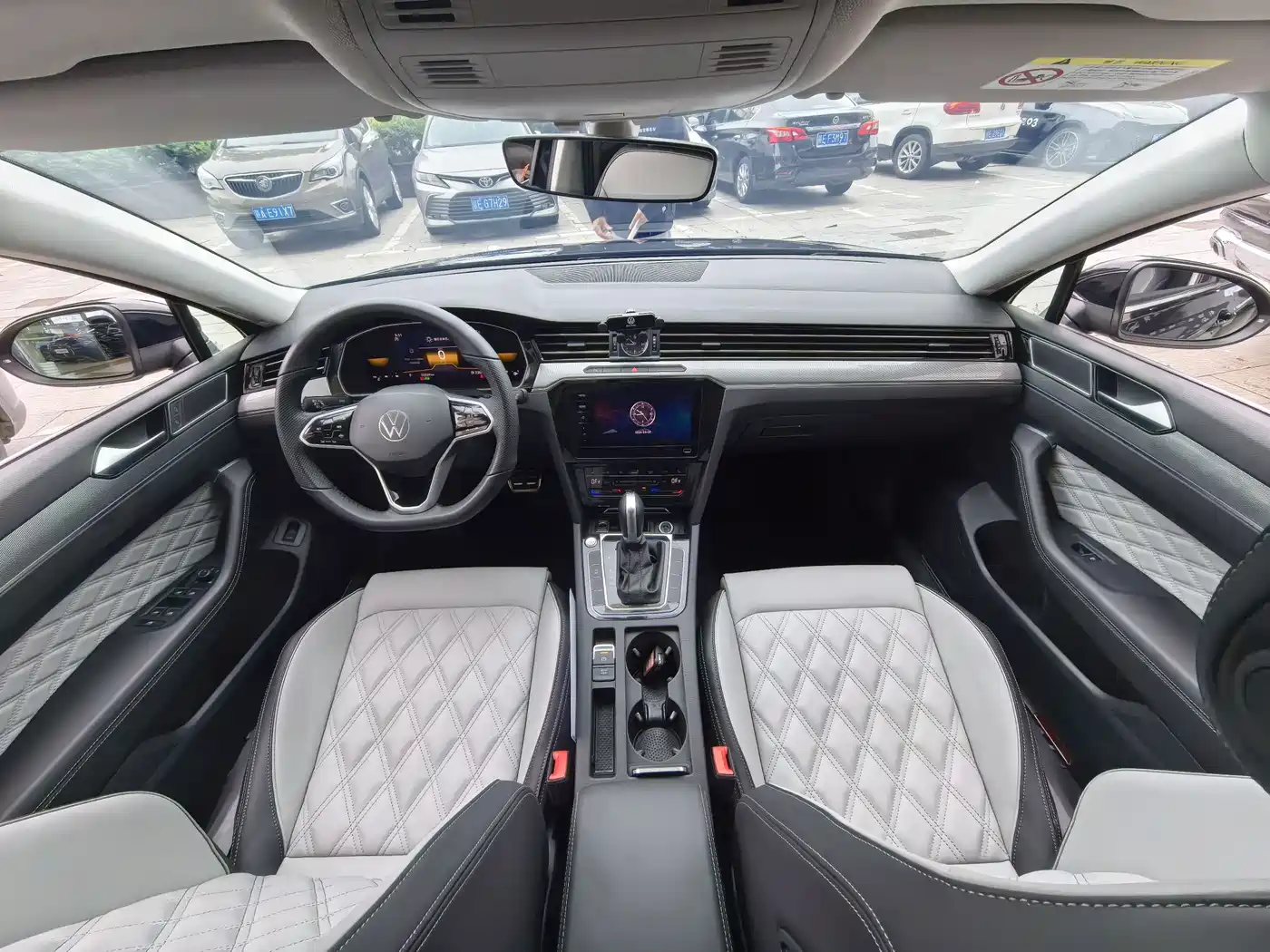 Volkswagen Magotan 2025 Popular Edition 280TSI DSG Comfort фото 7