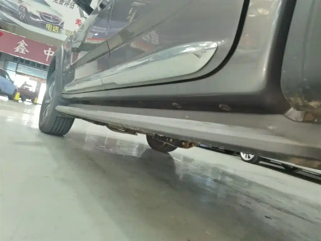 SAIC Maxus Maxus T90 2021 2.0T Twin-Turbo Auto 2WD High Chassis Comfort Standard Bed фото 22