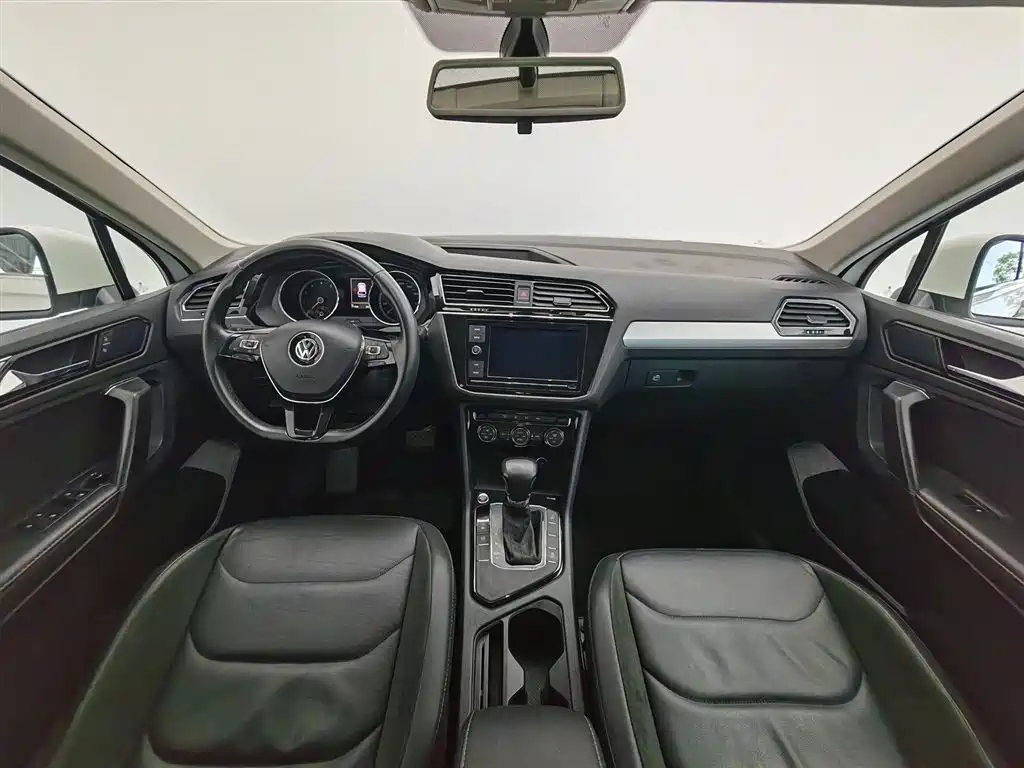 Volkswagen Tiguan L 2018 280TSI Automatic 2WD Comfort фото 5