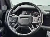 Photo 10 - Land Rover Defender
