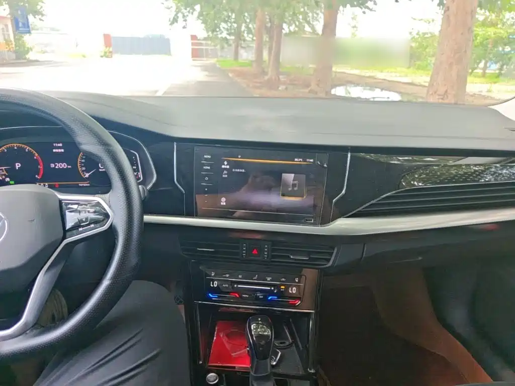 Photo 10 - Volkswagen Passat