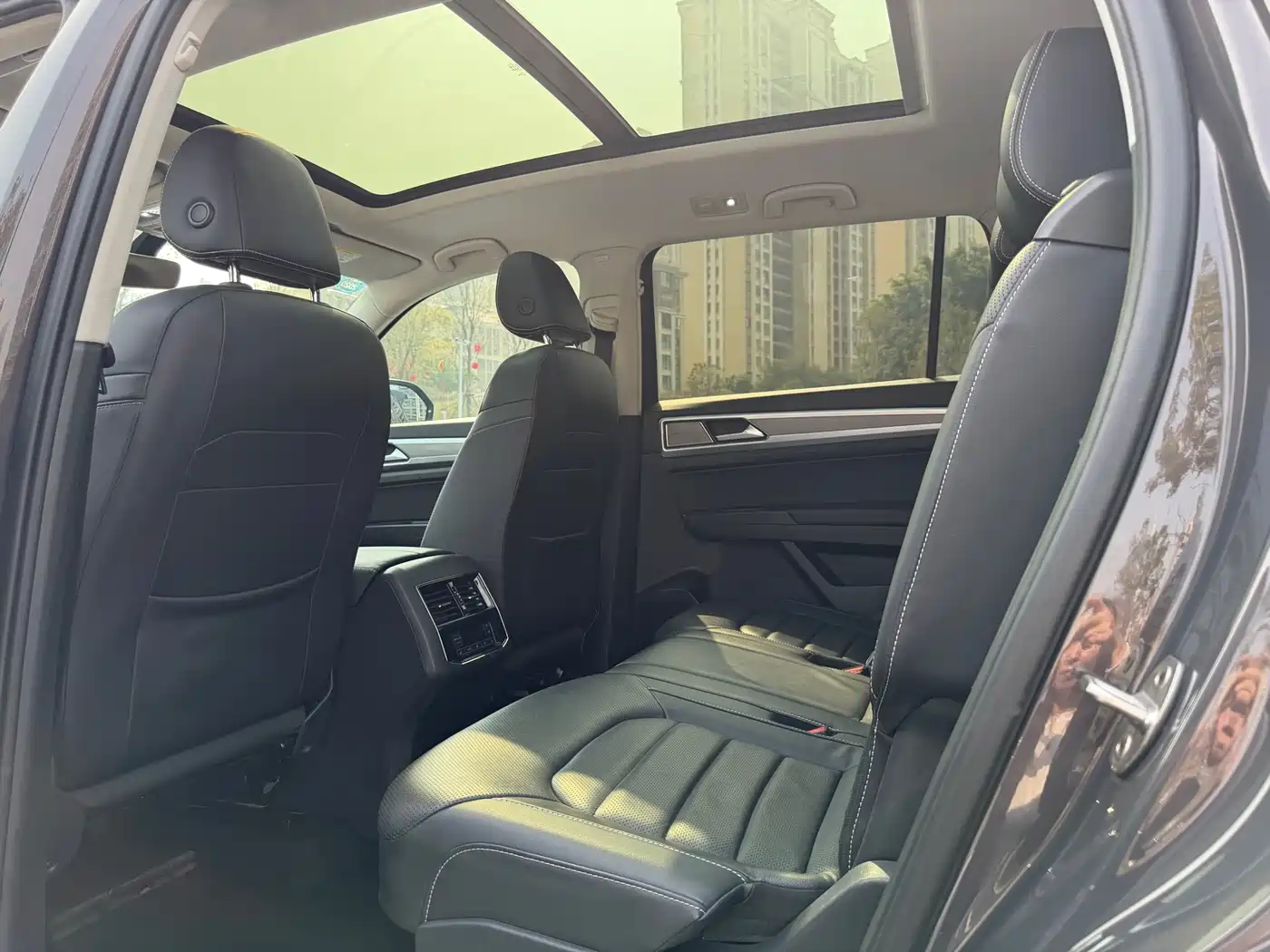 Volkswagen Teramont 2019 330TSI 2WD Luxury China VI фото 5