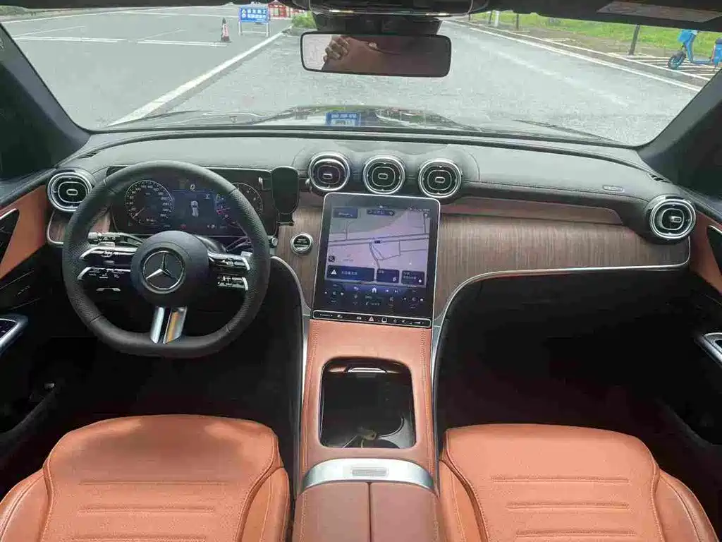 Mercedes-Benz GLC 2024 GLC 300 L 4MATIC Dynamic 5-seater фото 5