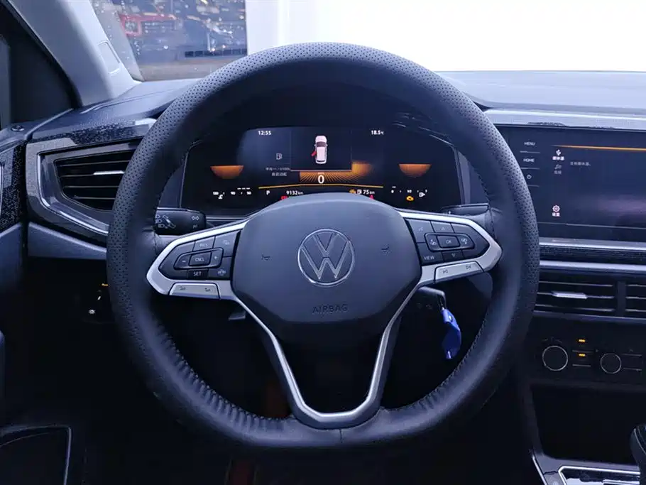 Volkswagen Lavida 2023 New Sharp 1.5L Auto Premium Edition фото 15