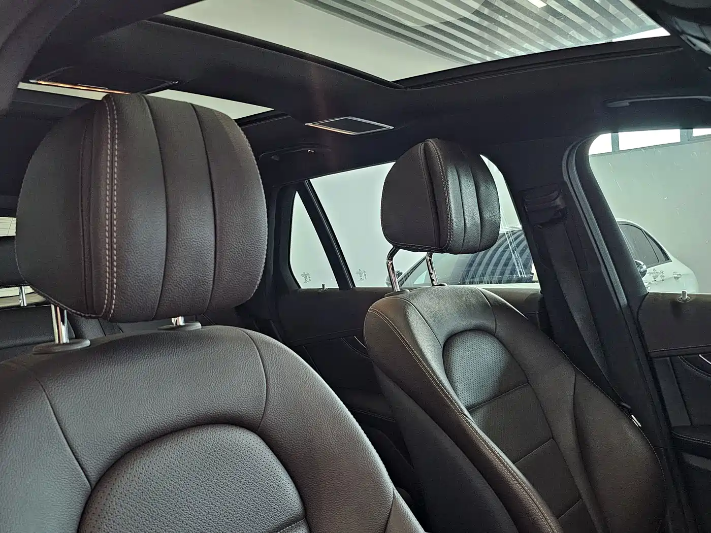 Mercedes-Benz GLC, миниатюра 11