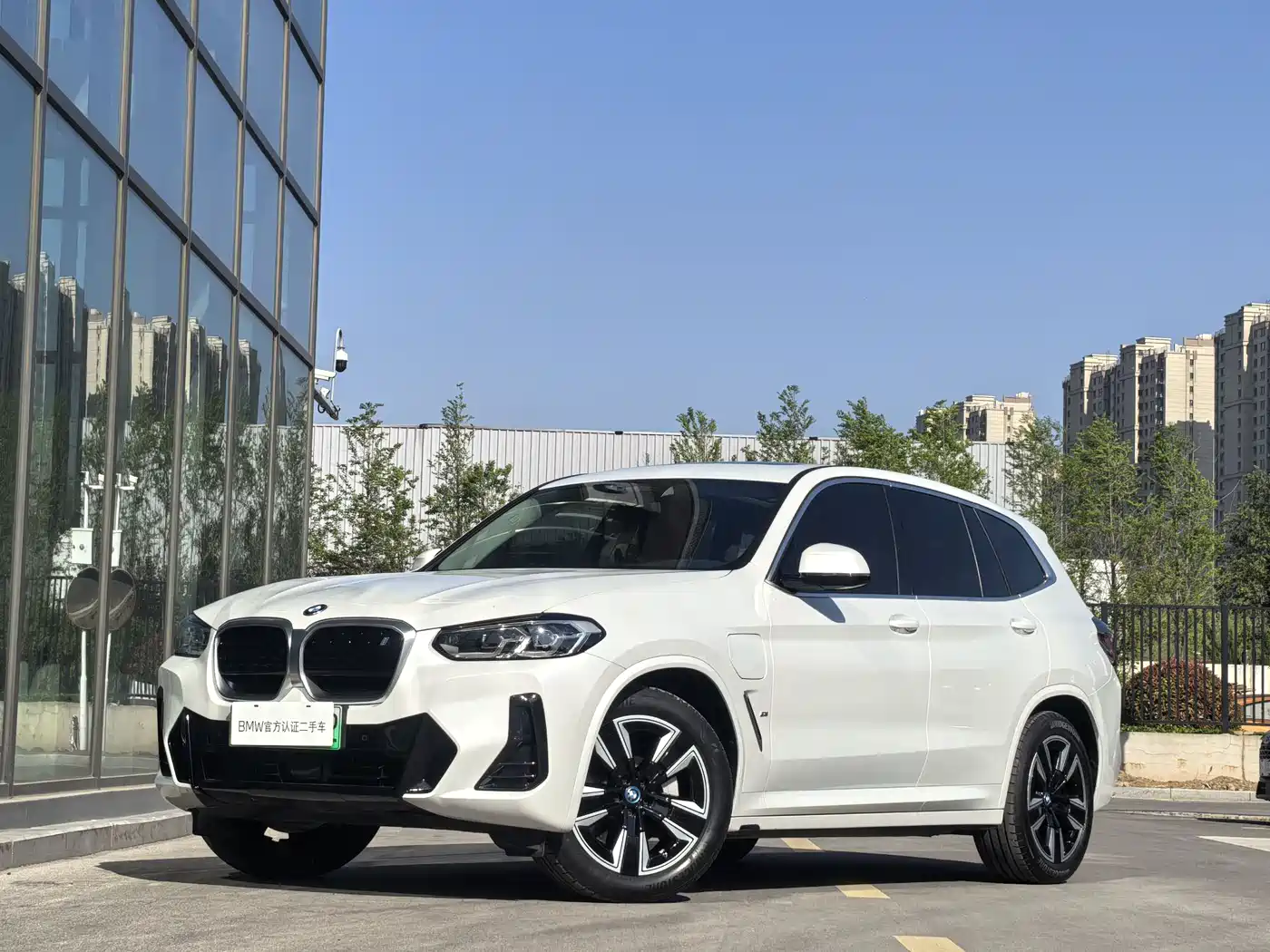 BMW IX3