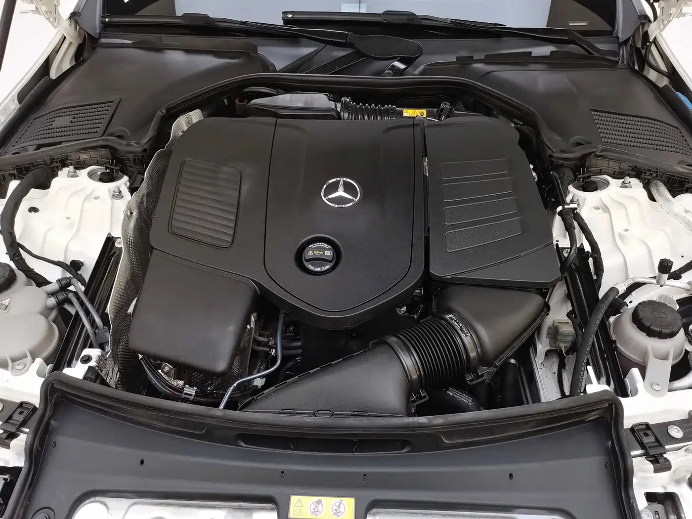 Mercedes-Benz C-Class 2023 Facelift C 260 L Sport Edition фото 22
