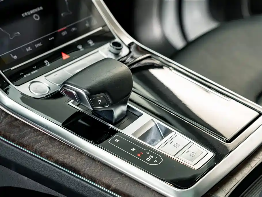 Audi Q8 2019 45 TFSI Premium Dynamic фото 12
