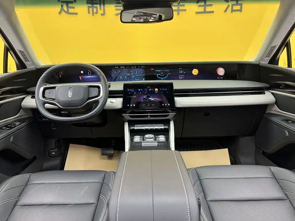 Lincoln Nautilus 2026 2026 2.0T 4WD Premium Edition