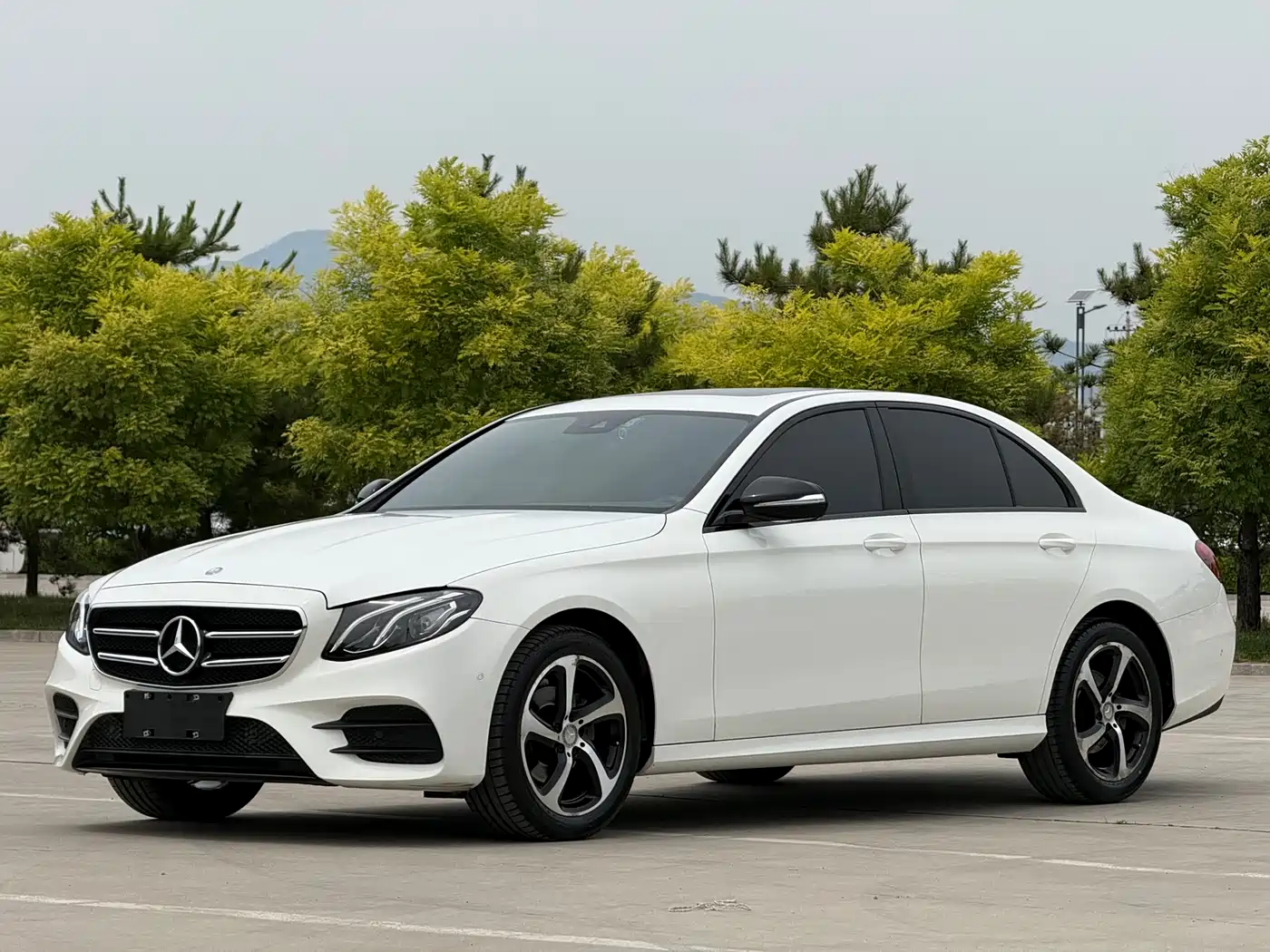 Mercedes-Benz E-Class 2017 E 200 Sport