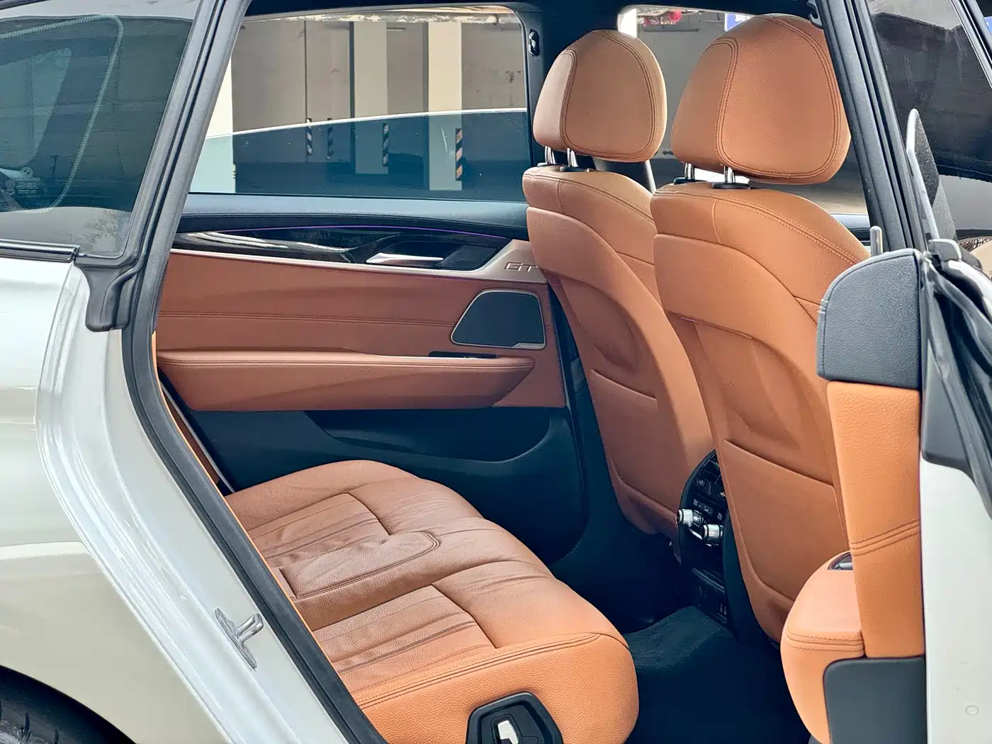 BMW 6 Series GT 2021 630i M Sport Package фото 11