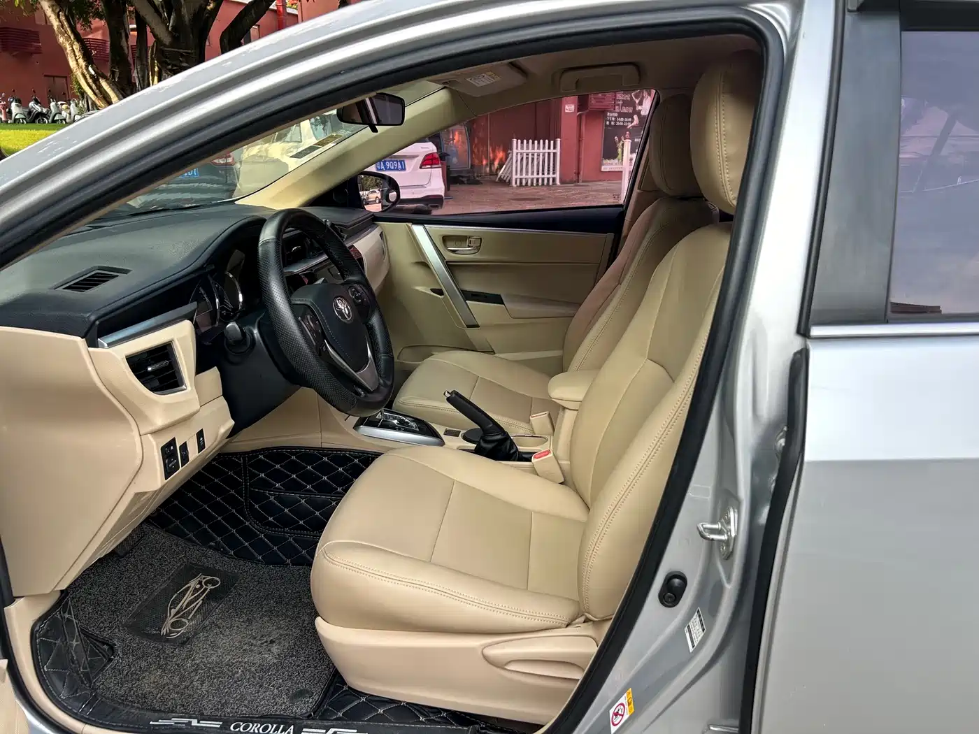 Toyota Corolla 2017 1.2T CVT GL фото 11