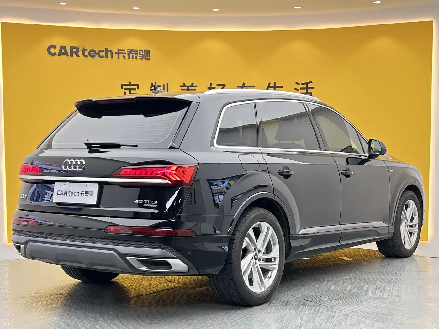 Audi Q7 2023 45 TFSI quattro S line Sport фото 32