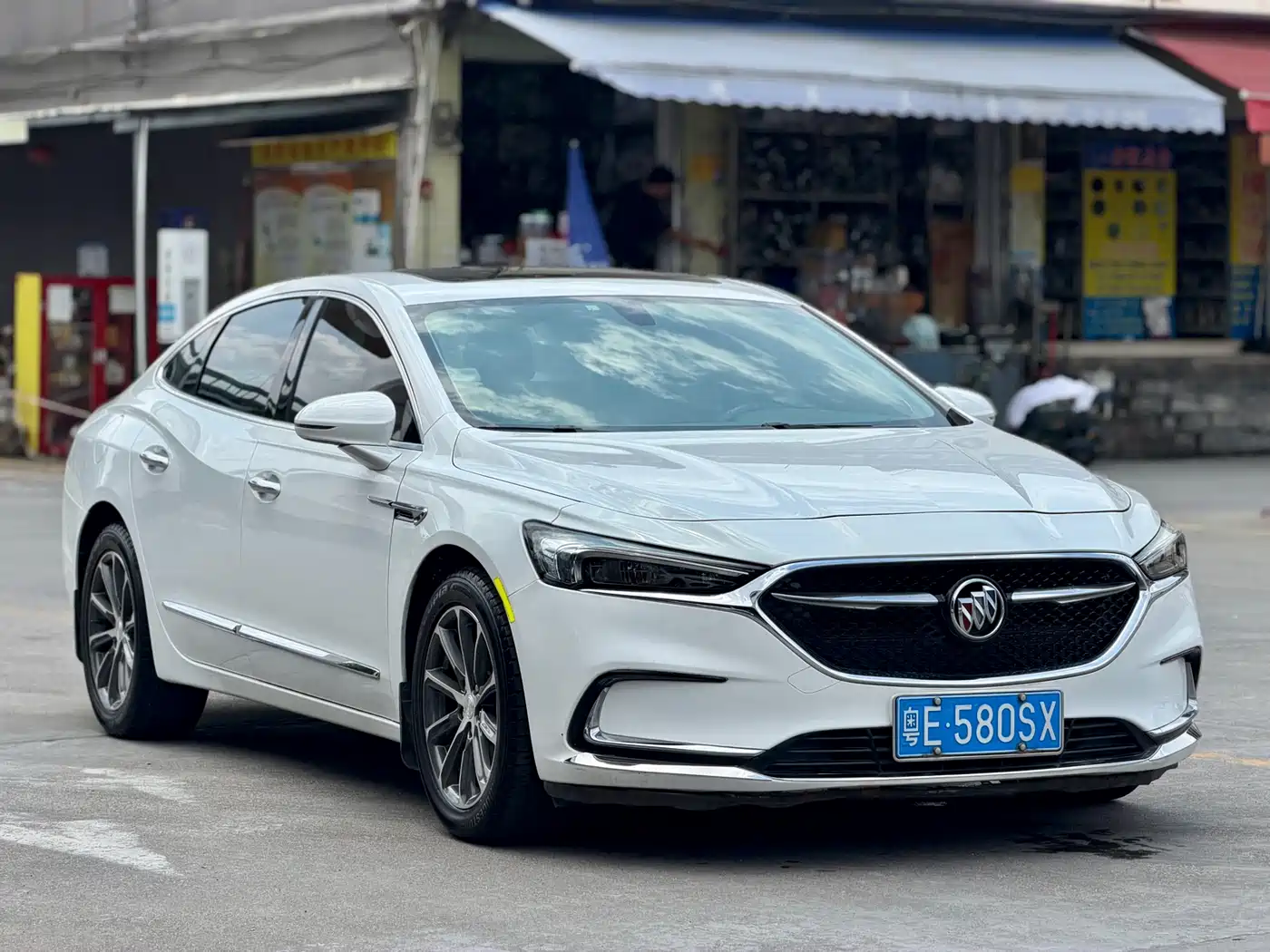 Buick LaCrosse 2019 28T Luxury Edition фото 3
