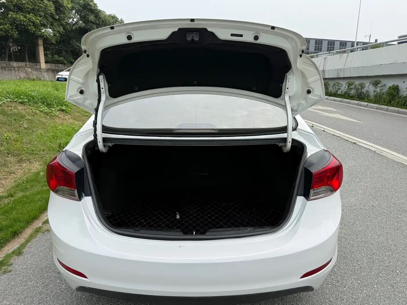 Hyundai Langdong 2015 1.6L Auto Premium фото 16