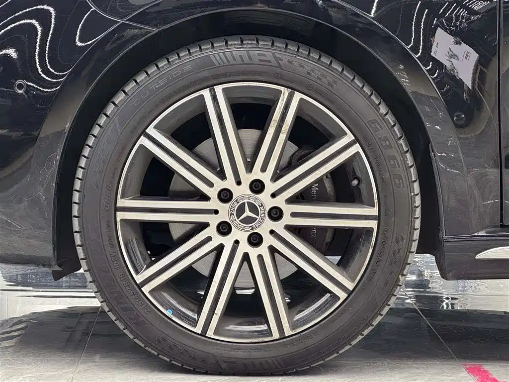 Mercedes-Benz V-Class 2021 V 260 L Long Wheelbase Luxury Edition фото 4