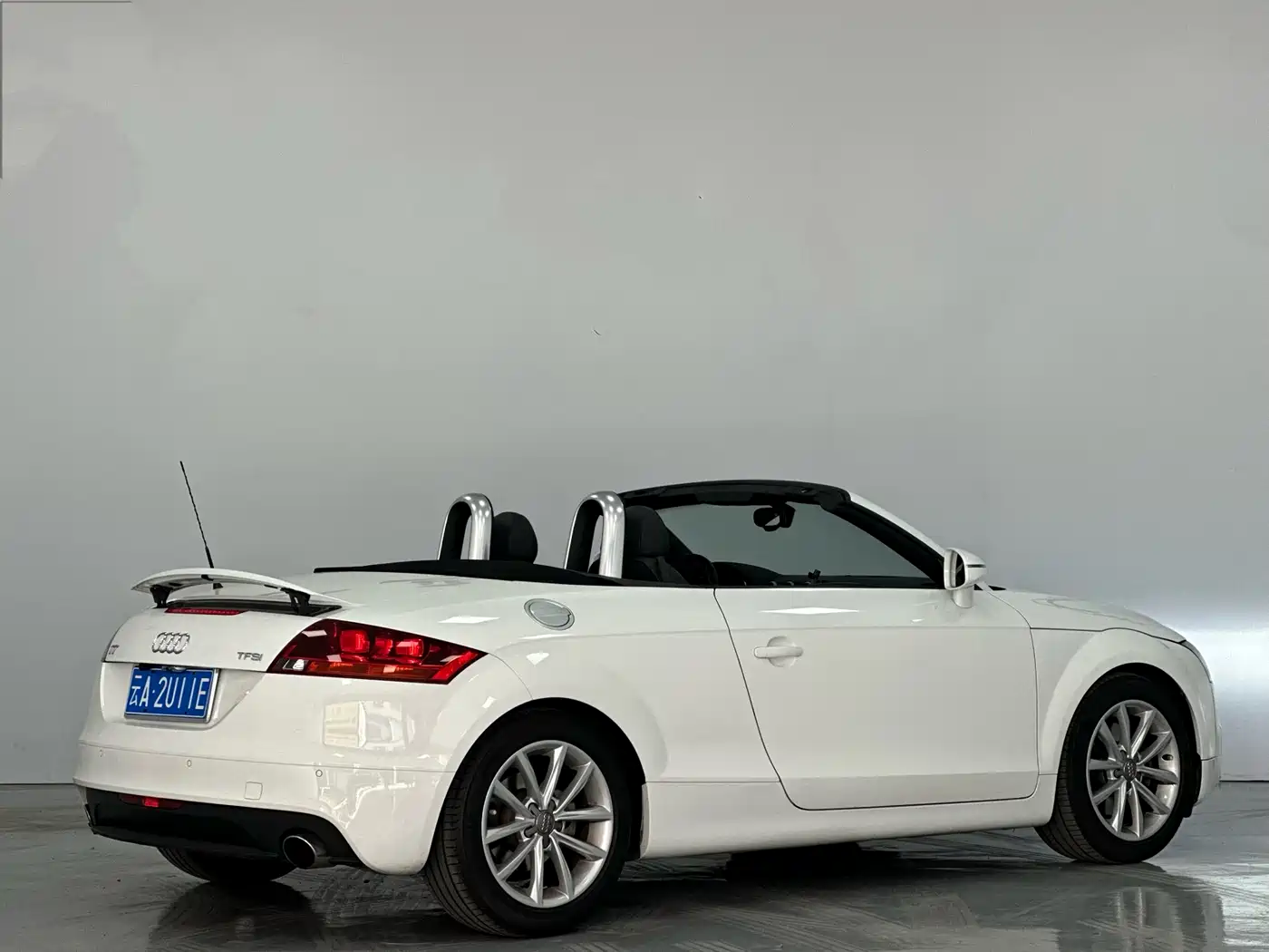 Audi TT 2012 TT Roadster 2.0TFSI Classic Edition фото 17
