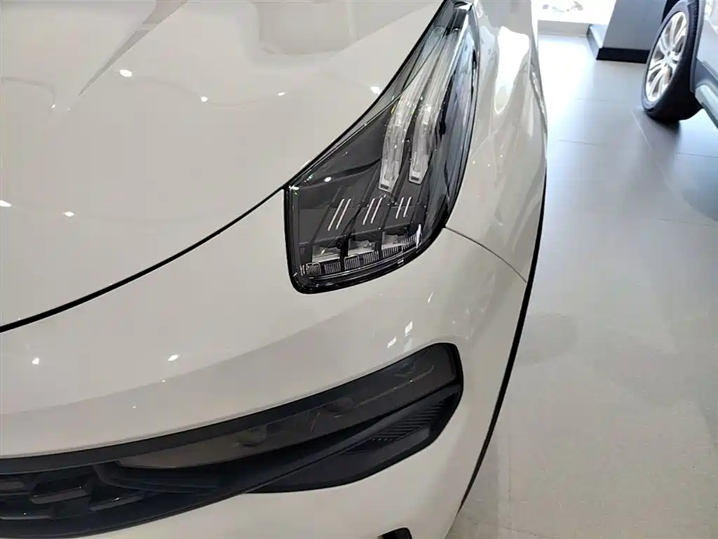 Lynk & Co 01 2021 2.0TD AWD Halo Sport фото 24