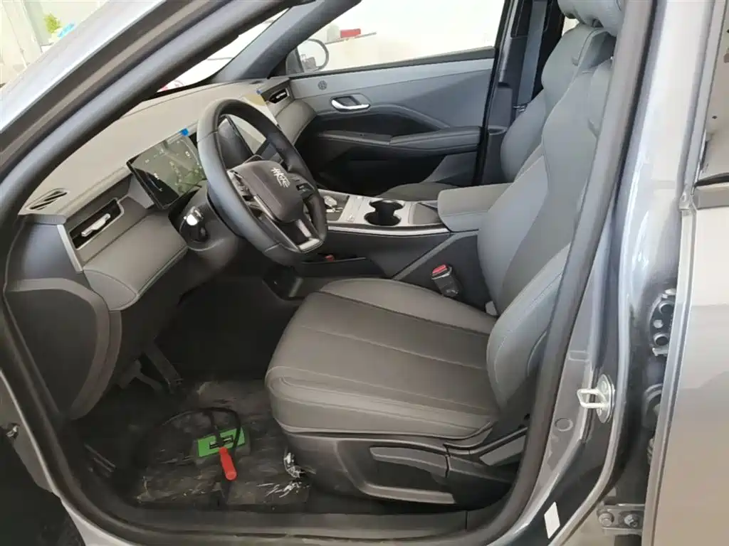 BYD Qin PLUS 2026 DM-i Smart Edition 128KM Progressive фото 15