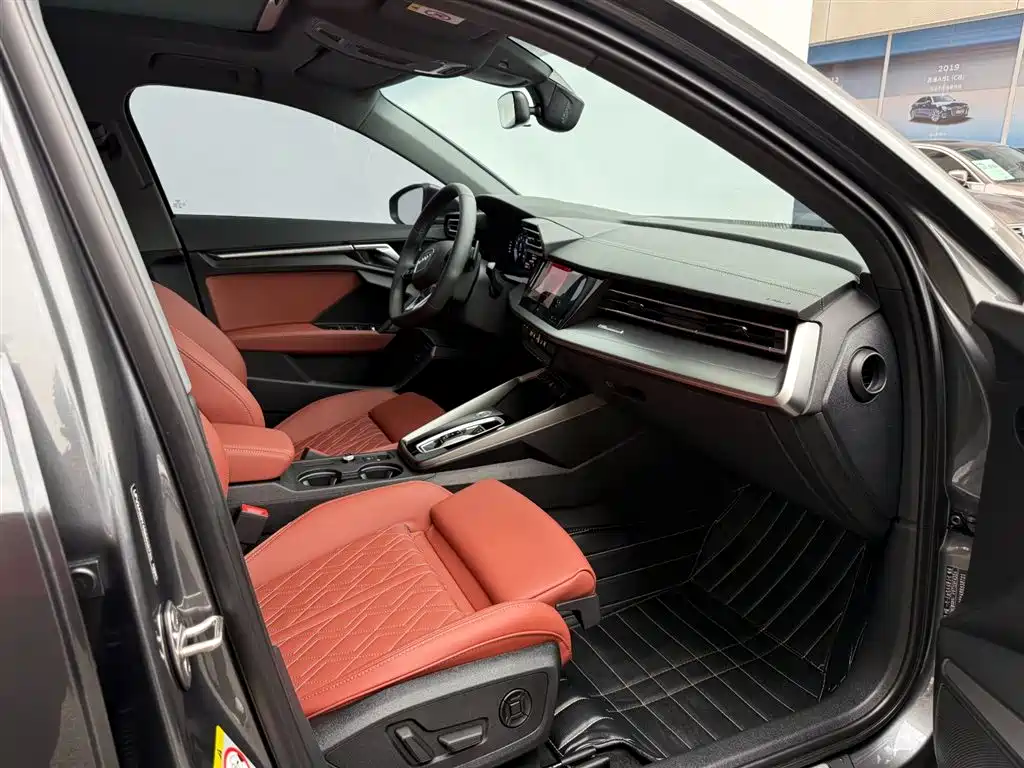 Audi A3 2025 A3L Limousine 35TFSI Flying Premium фото 12