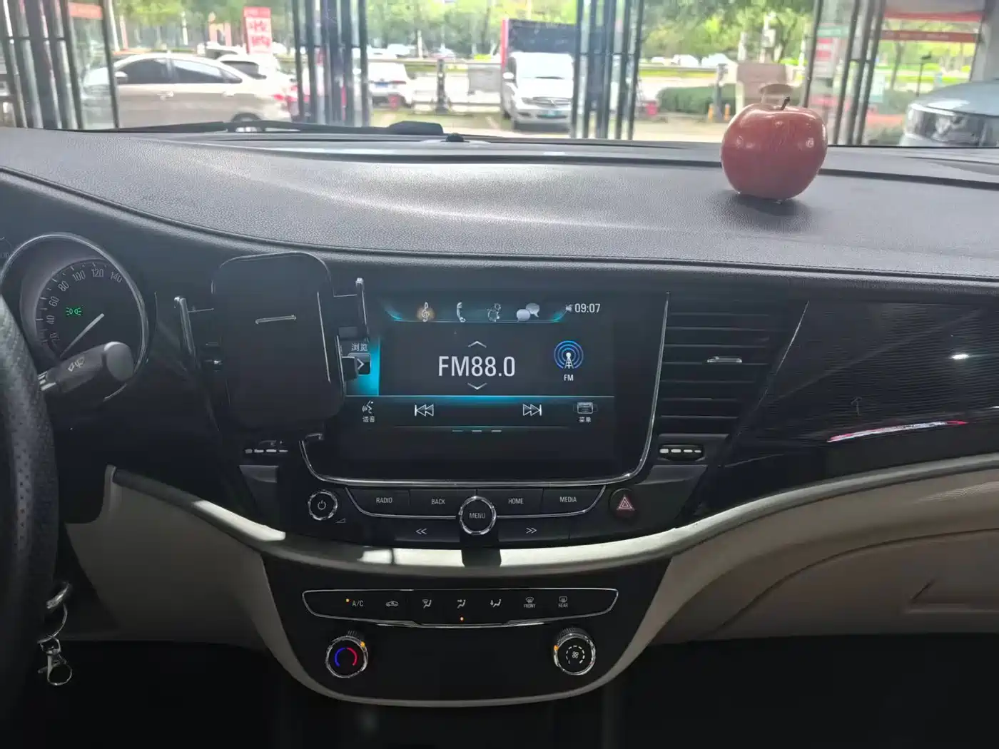 Buick Verano 2017 Sedan 15S Manual Progressive фото 13