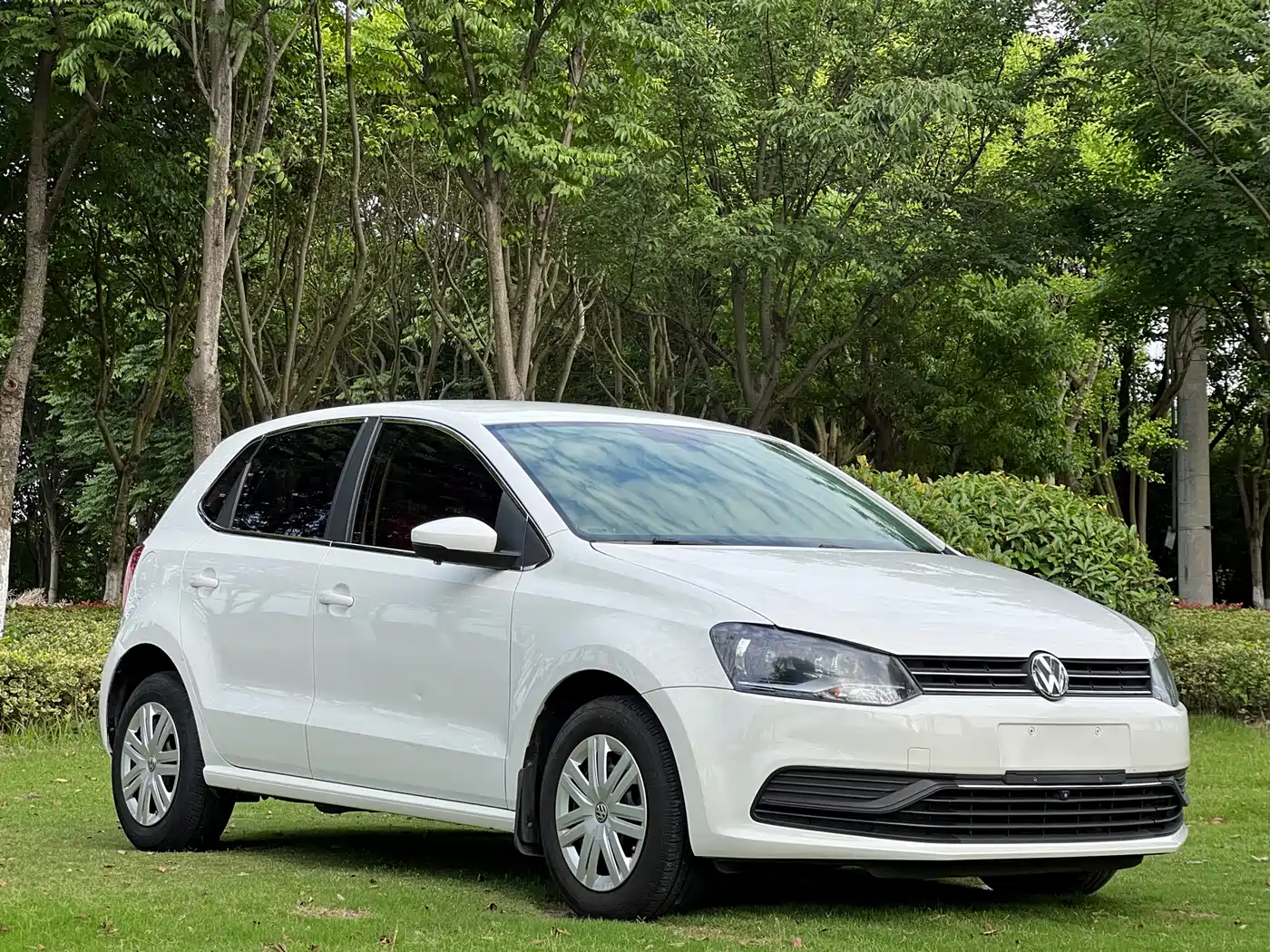 Volkswagen Polo 2018 1.5L Auto Safe Drive фото 3