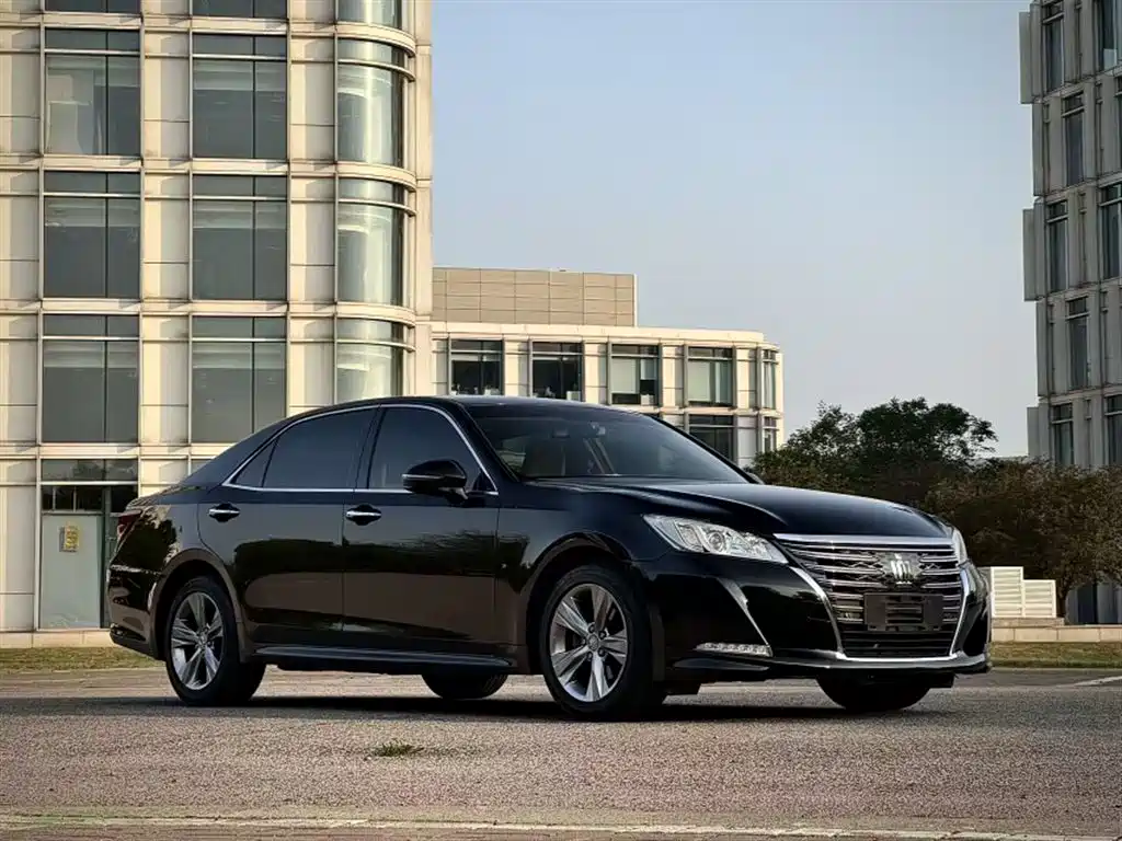 Toyota Crown 2015 2.0T Fashion фото 22