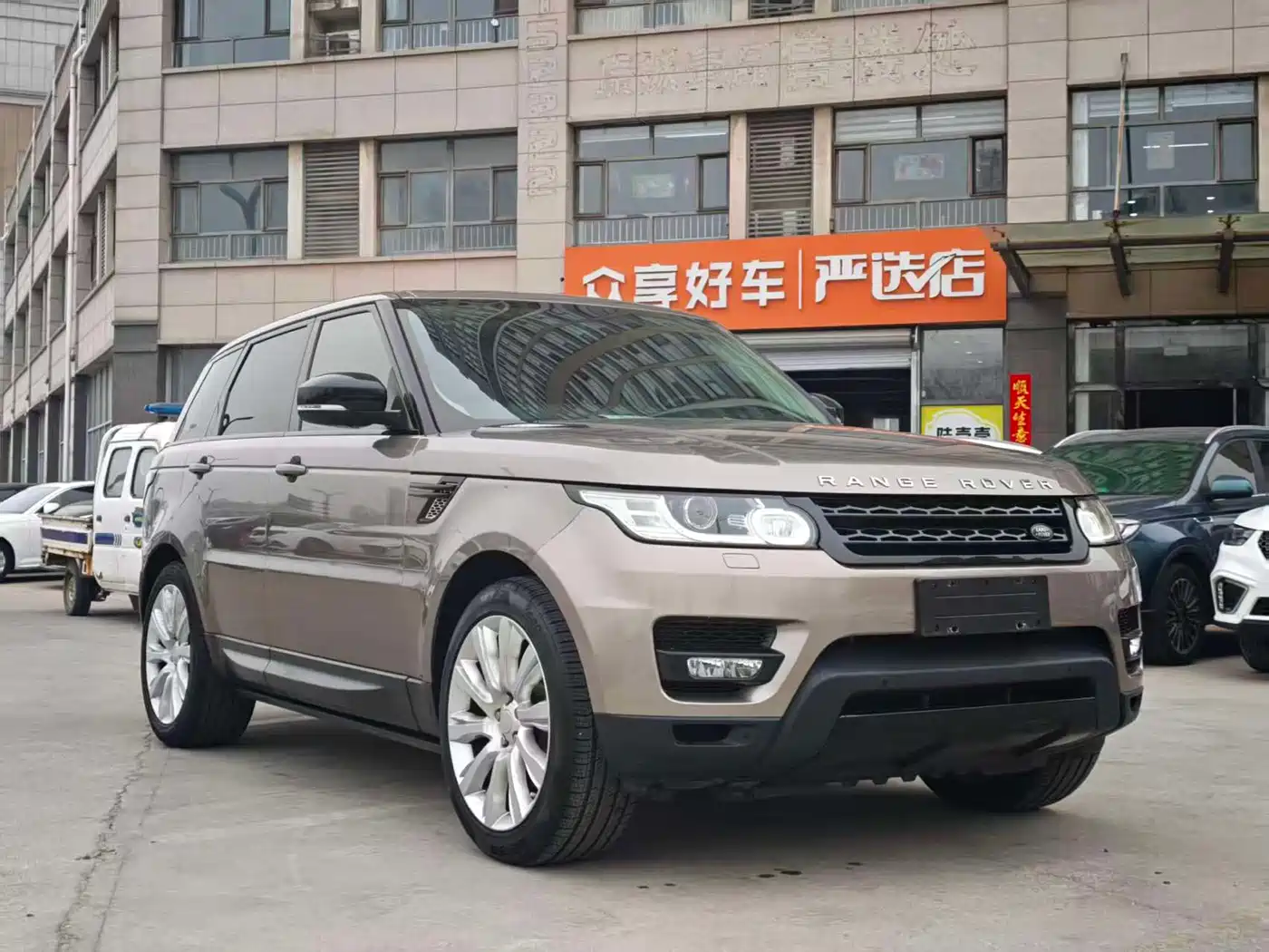 Land Rover Range Rover Sport 2015 3.0 SC V6 HSE DYNAMIC фото 3