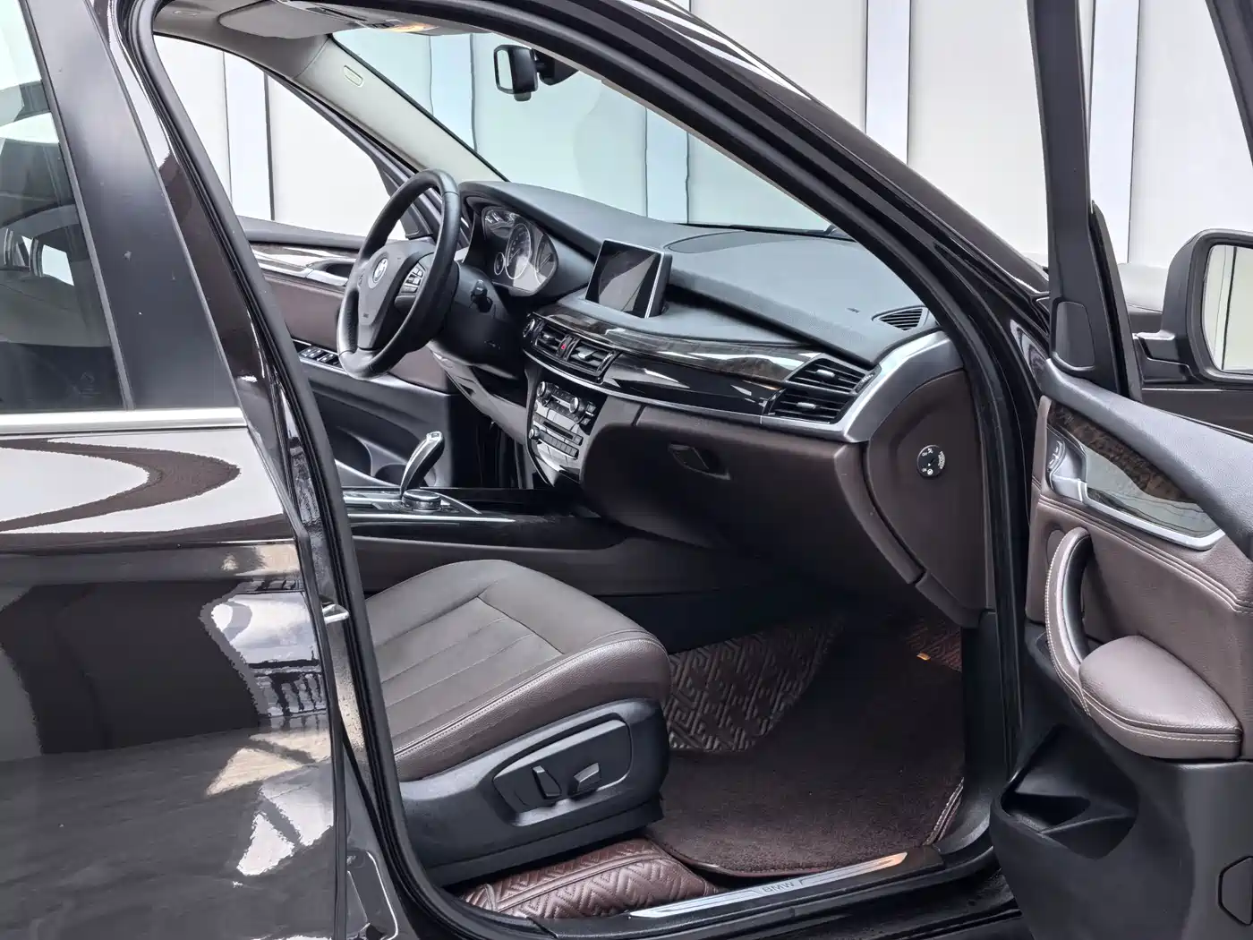 BMW X5 (Import) 2014 xDrive35i Leading фото 10