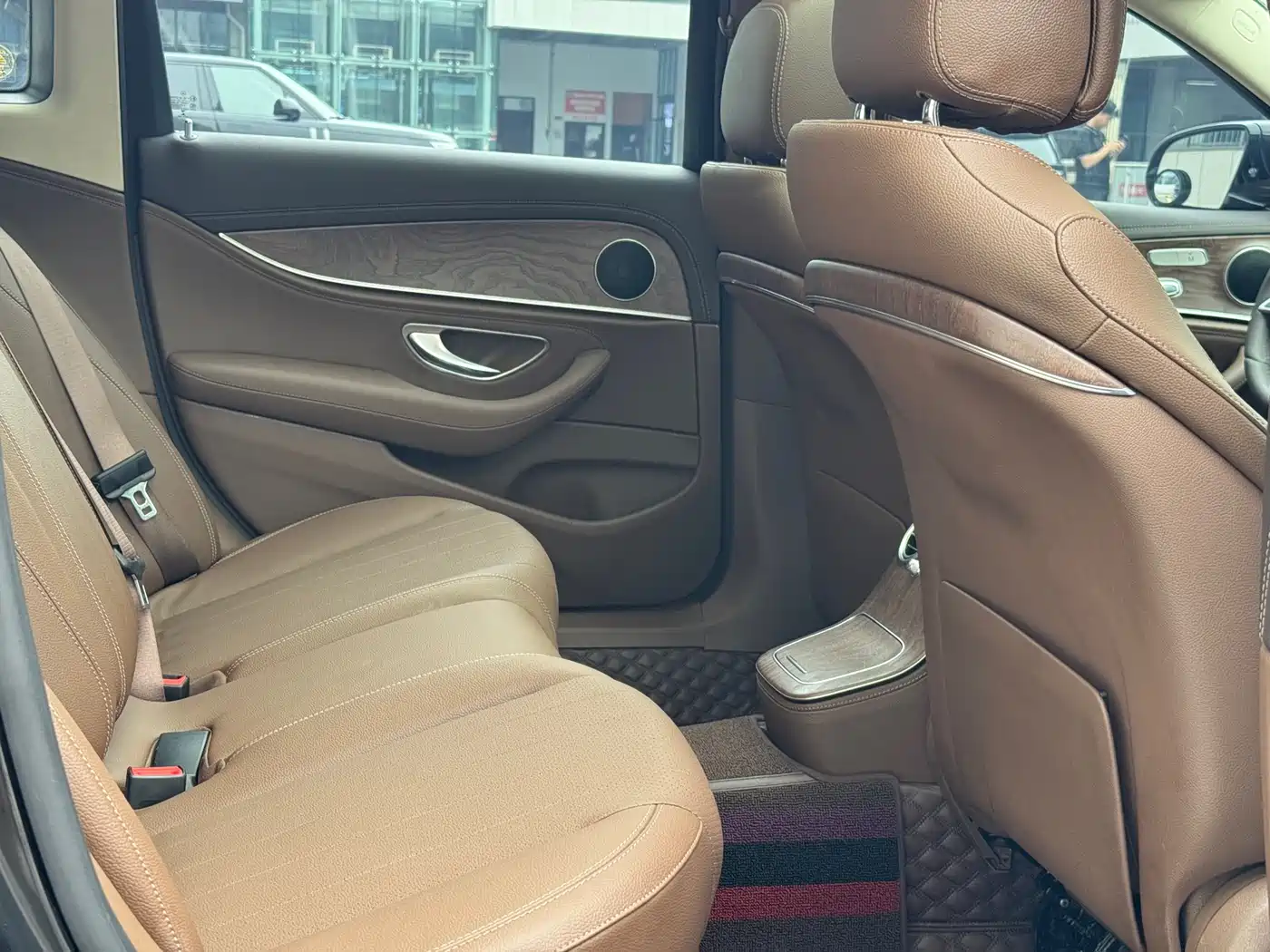 Mercedes-Benz E-Class 2021 E 260 L фото 7