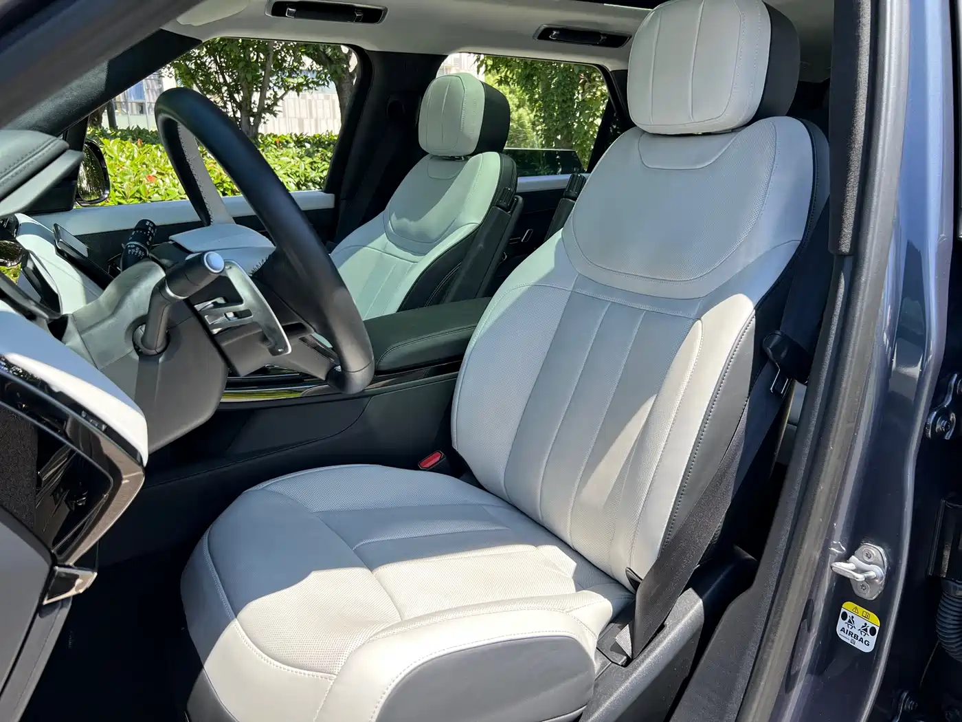 Land Rover Range Rover Sport 2023 400PS Launch Edition фото 24