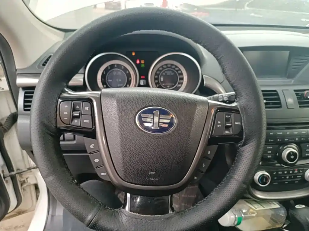 Besturn X80 2015 2015 2.0L Automatic Luxury