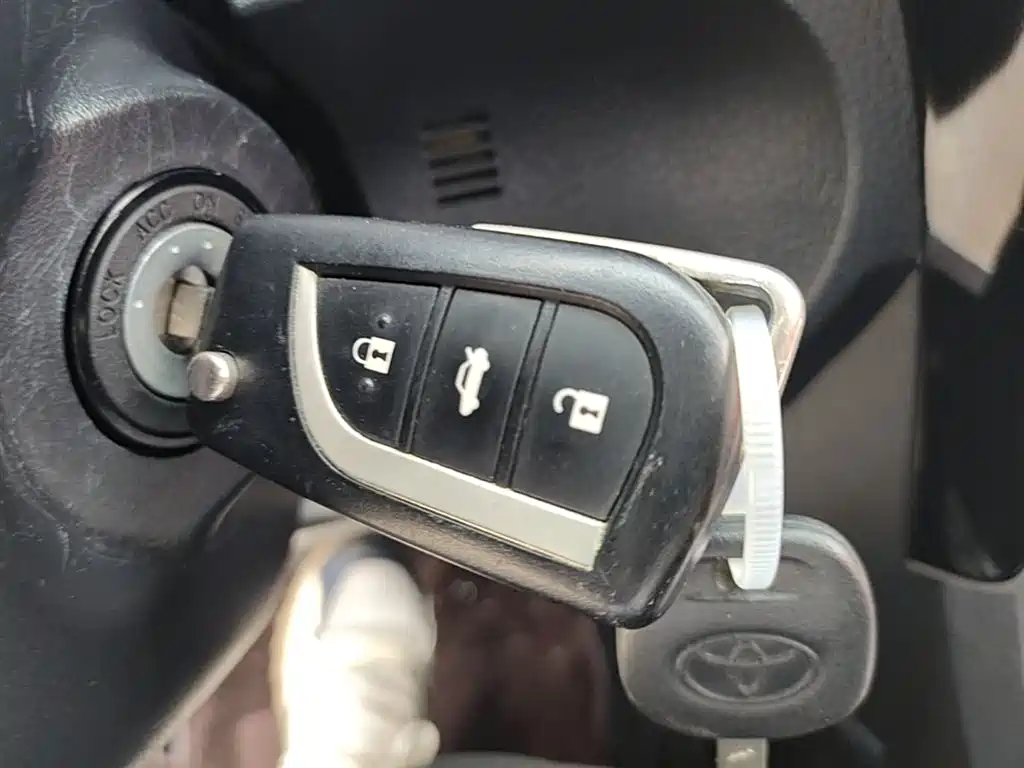 Toyota Corolla 2017 Facelift 1.2T S-CVT GL-i фото 9