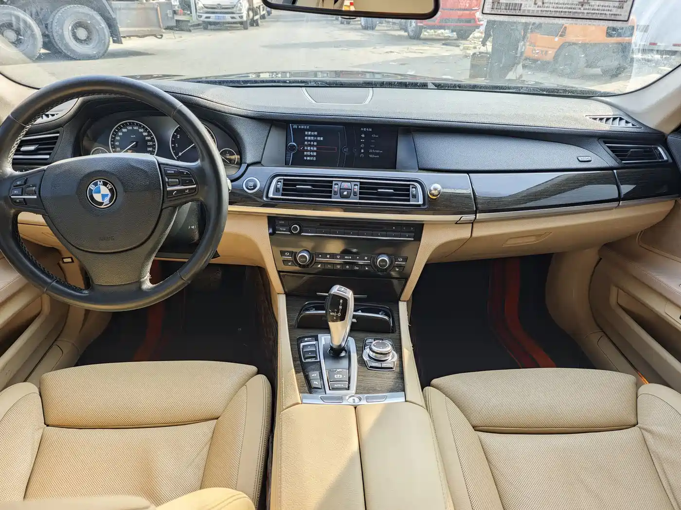 BMW 7 Series 2011 730Li Elegance фото 6