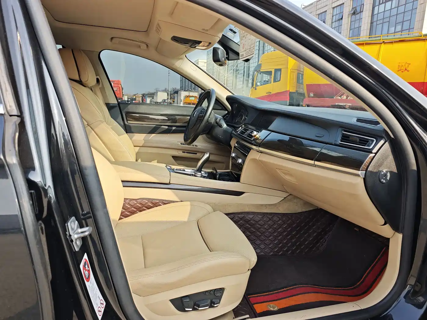BMW 7 Series 2011 730Li Elegance фото 9