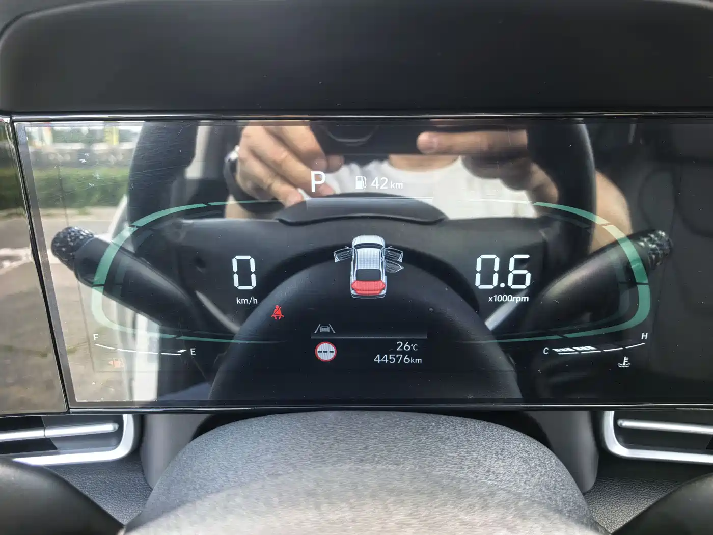 Hyundai Elantra 2023 Model 1.5L CVT LUX Premium Edition фото 16